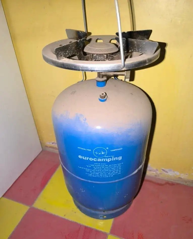 شولة غاز كبيرة ايطالي نظيفه