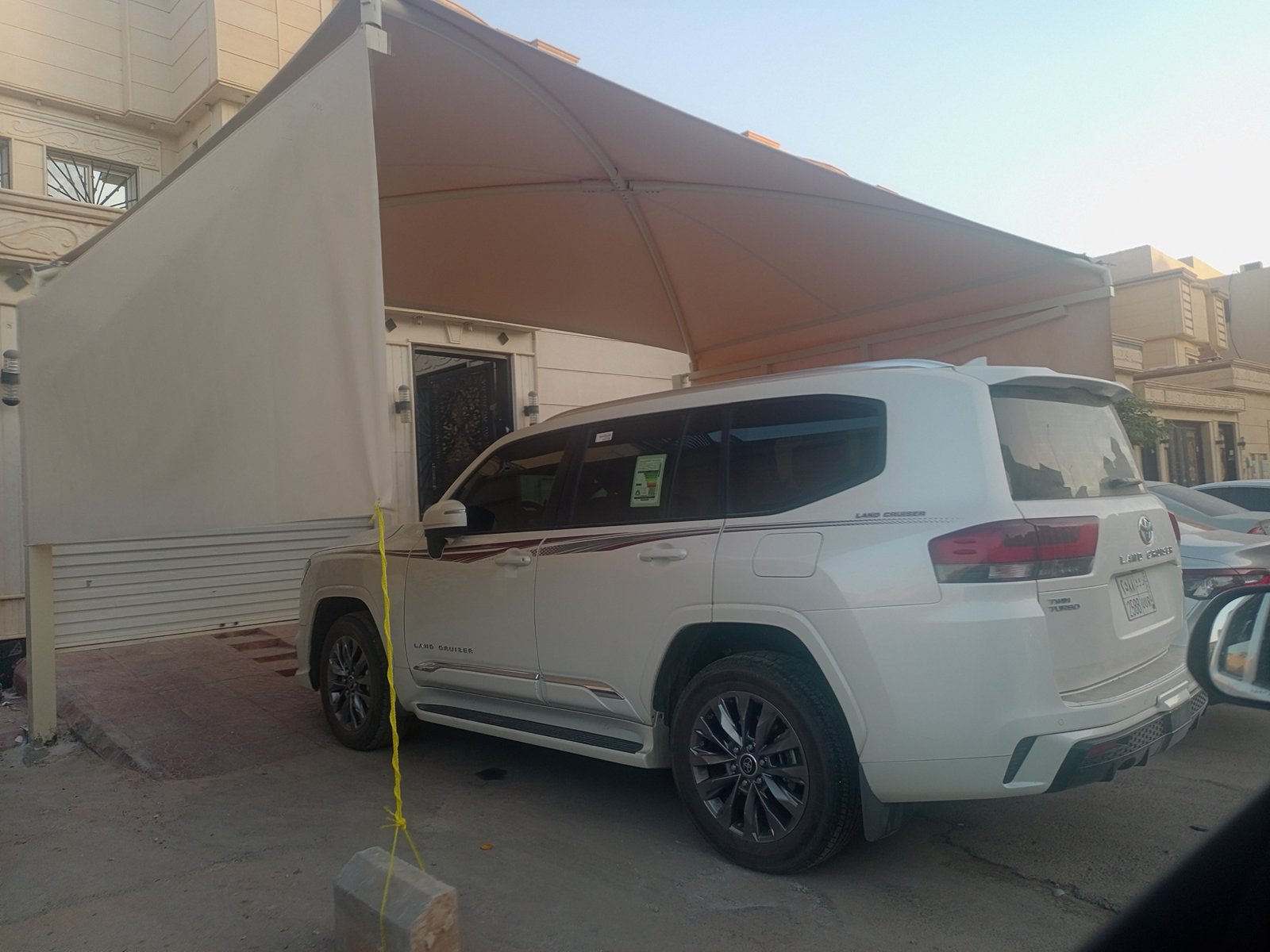 مظلات وسواتر في الرياض