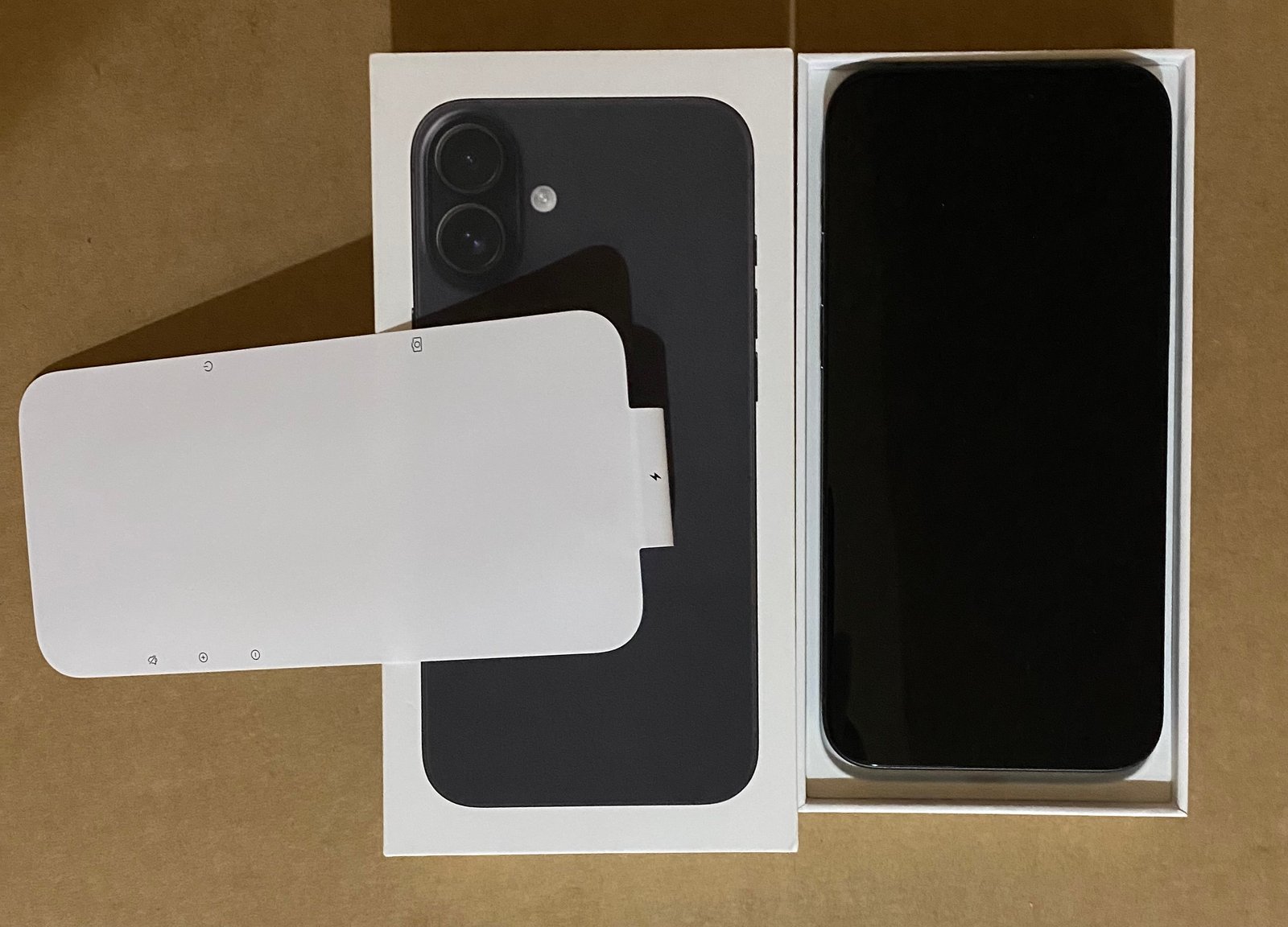 IPhone 16 Plus 256 GB Black— Open Box- ايفون ١٦ بلس ٢٥٦ جيجابايت لم يستخدم