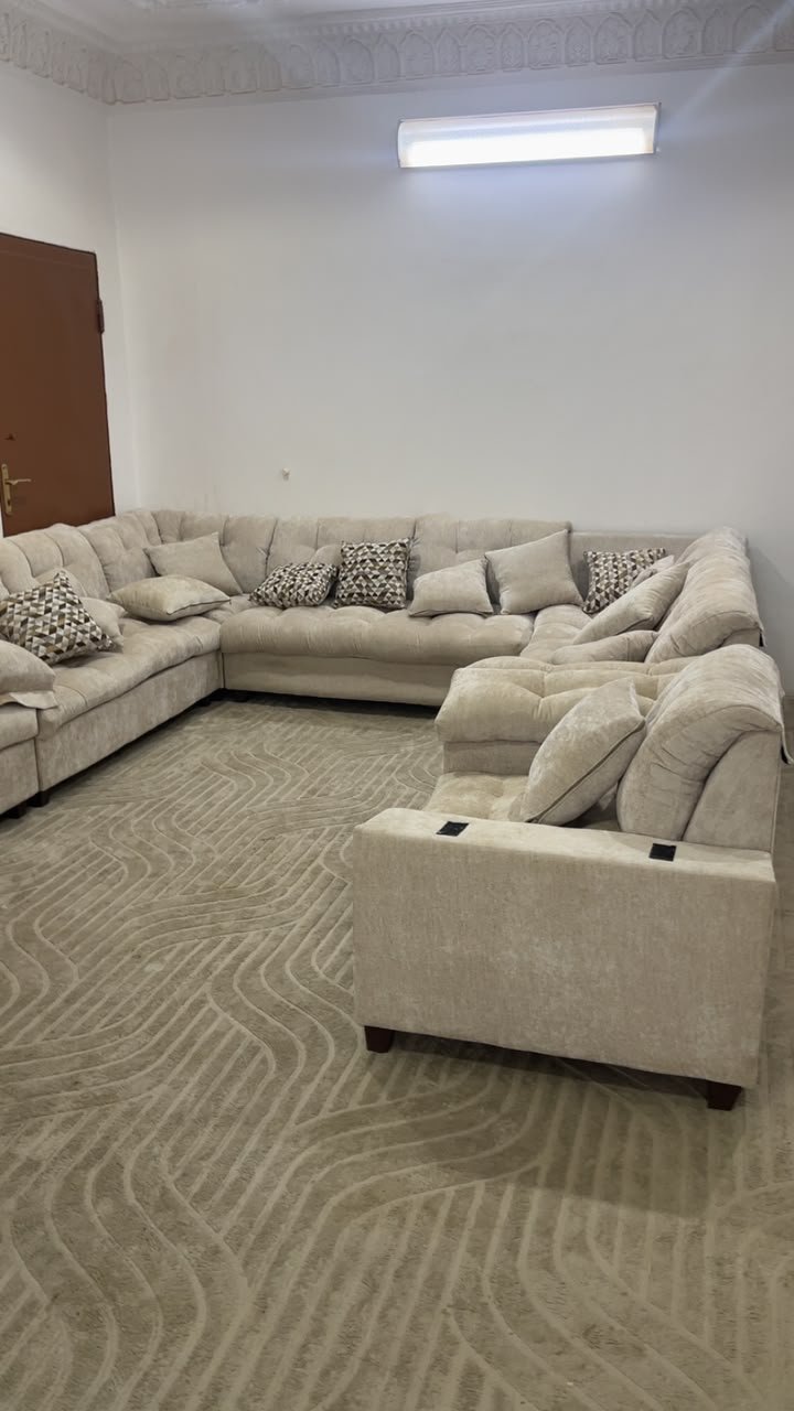 طش الاثاث القديم بالرياض حي الياسمين 0537219488