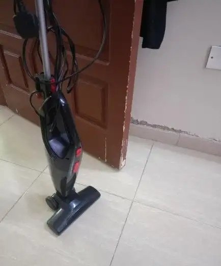 مكنسه كهربايه