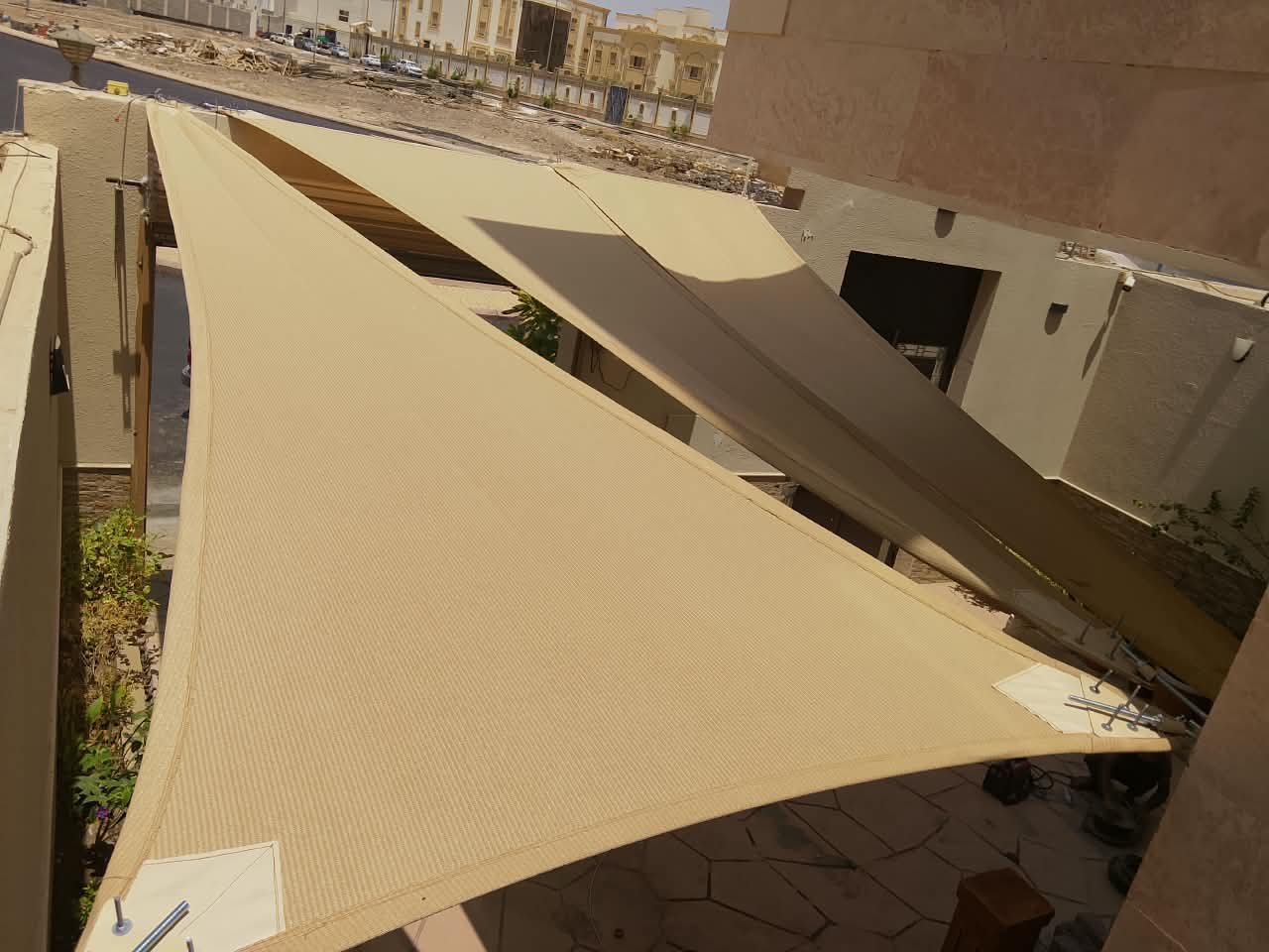 مظلات ولسواتر برجولات لكسان ديكور خرجي