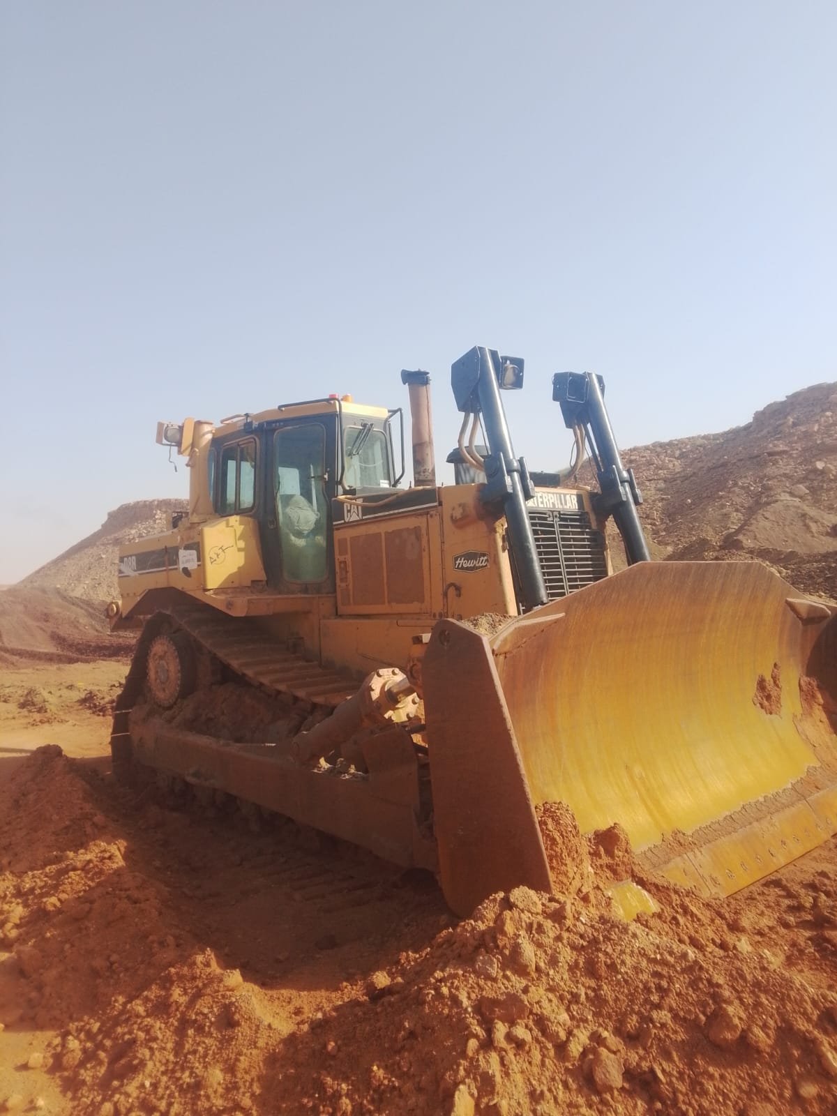 بلدوزر كتر 8 ايجار
