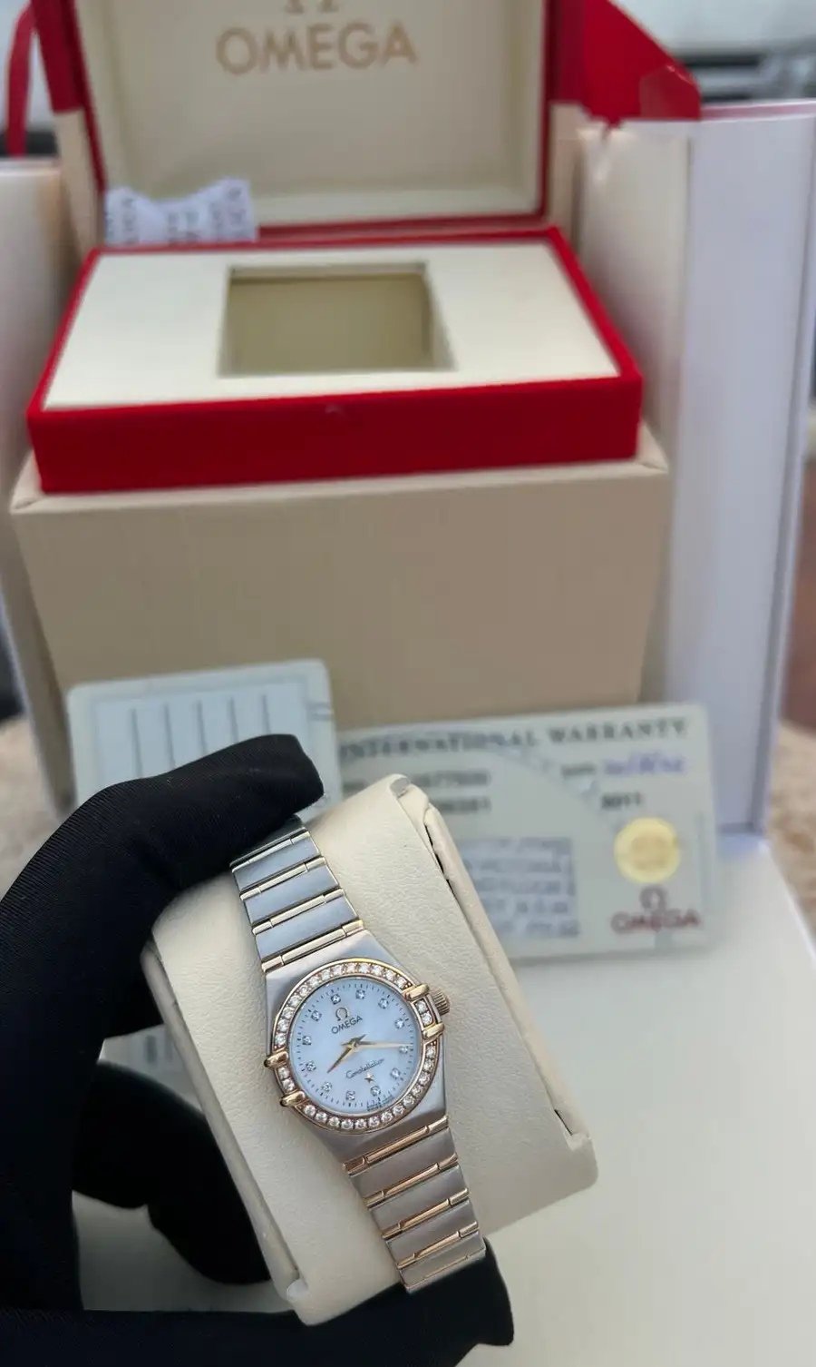 ساعه اميغاء نسائيه 