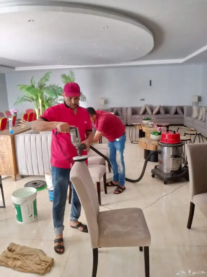 شركة تنظيف بالرياض تنظيف شقق فلل مجالس خزنات 