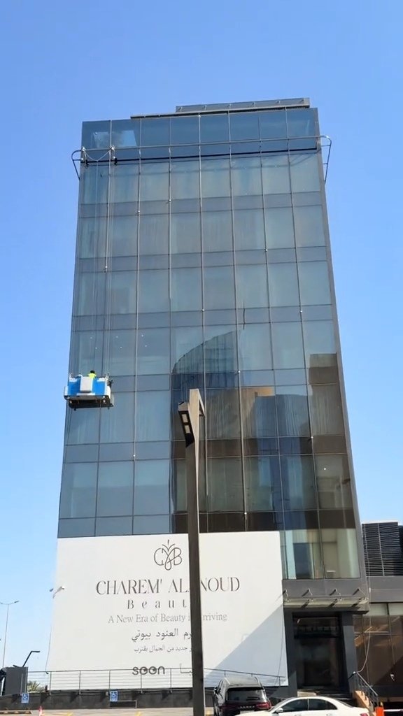تنظيف واجهات زجاج بالرياض