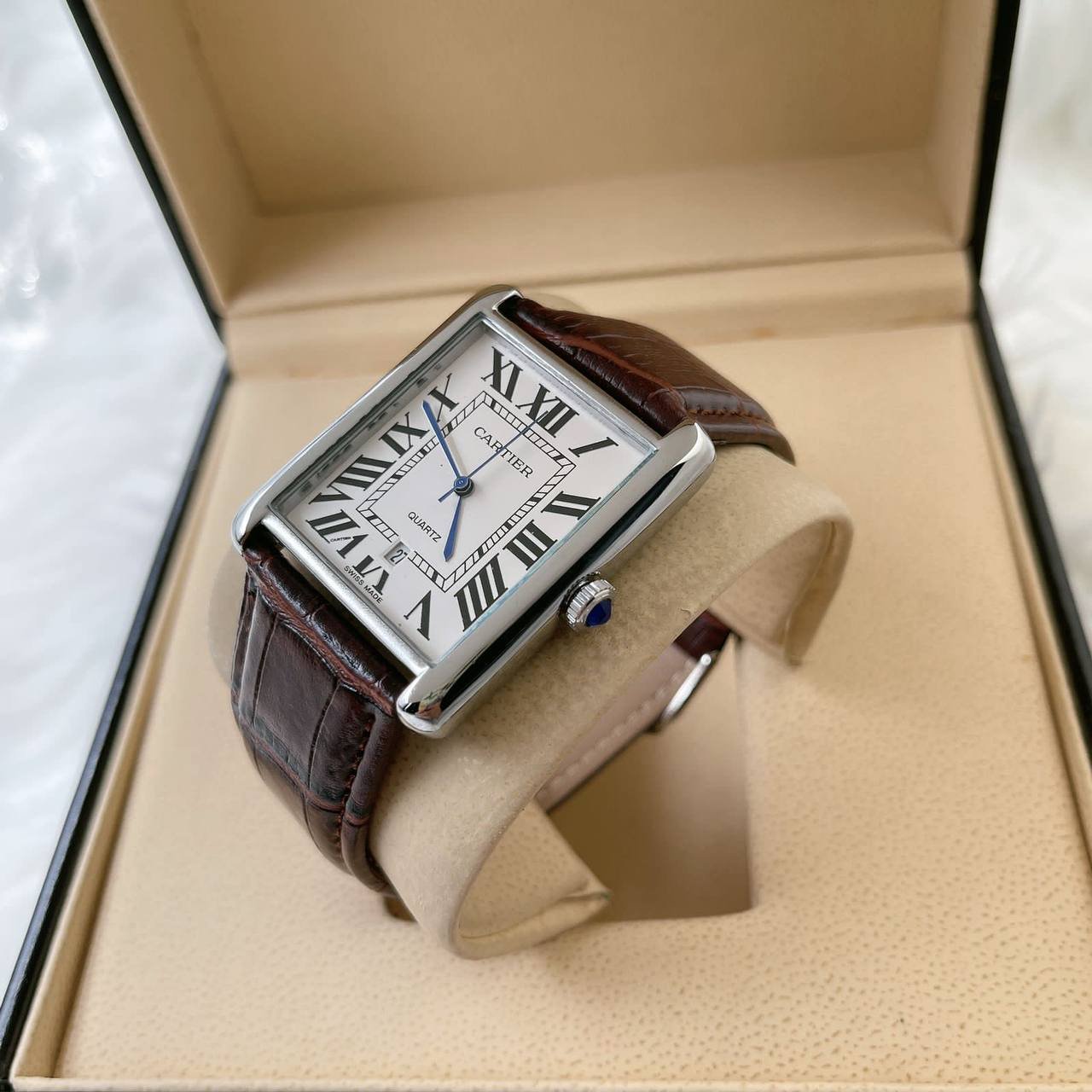 ساعات جلدية جذابة