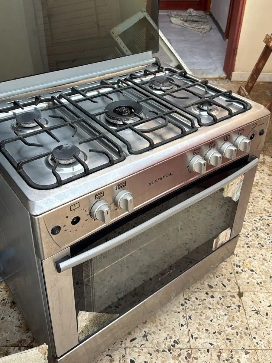 فرن للبيع نظيف وشغال