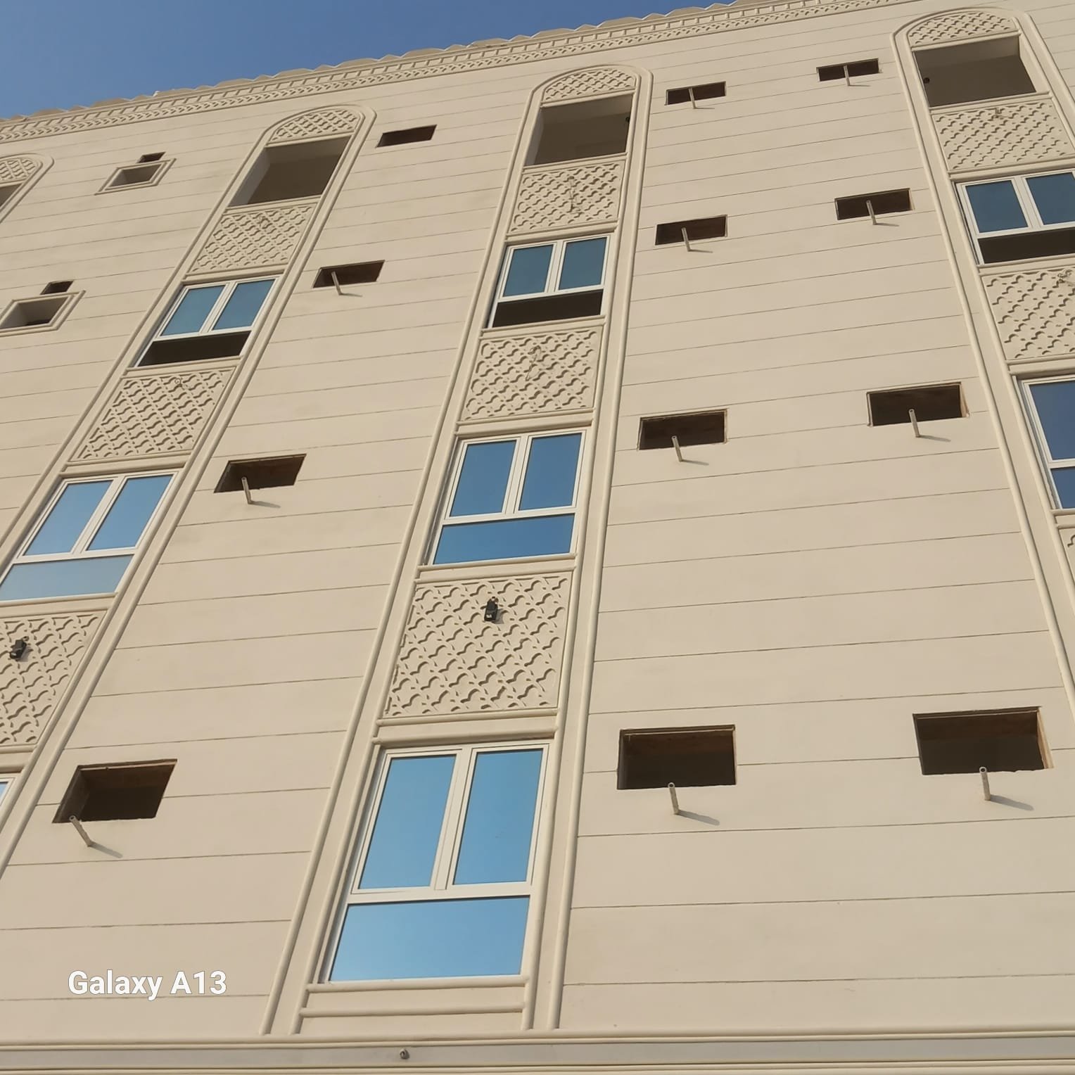 ديكورات خارجية لياسه ملونه بديل الحجر