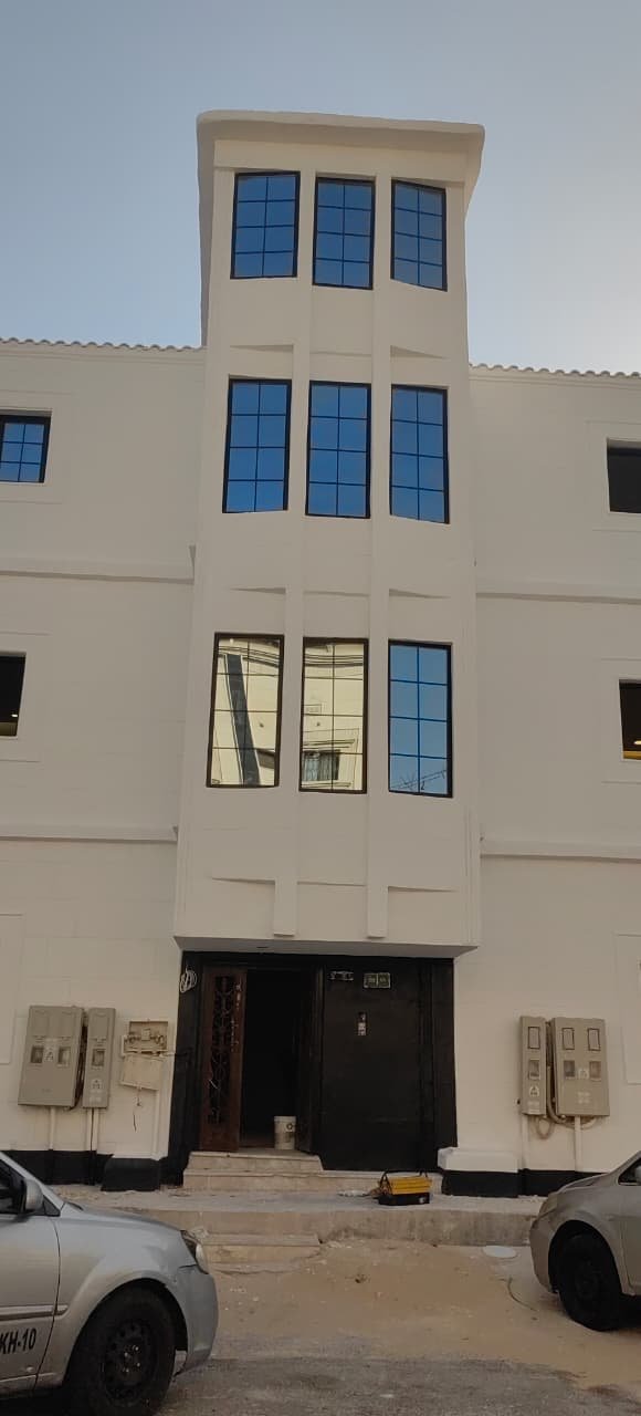 ورشه الالمنيوم وزجاج سكريت وأبواب كلادنيج 0575389432
