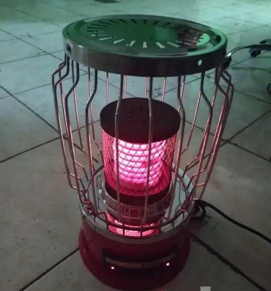 دفاية كهربائية إستعمال بسيط صناعة يابانية أصلية نظيفة وسليمة