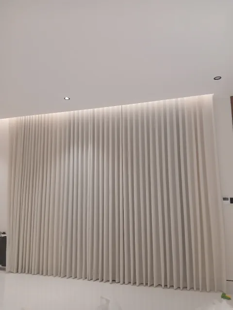 ستائر وايفي