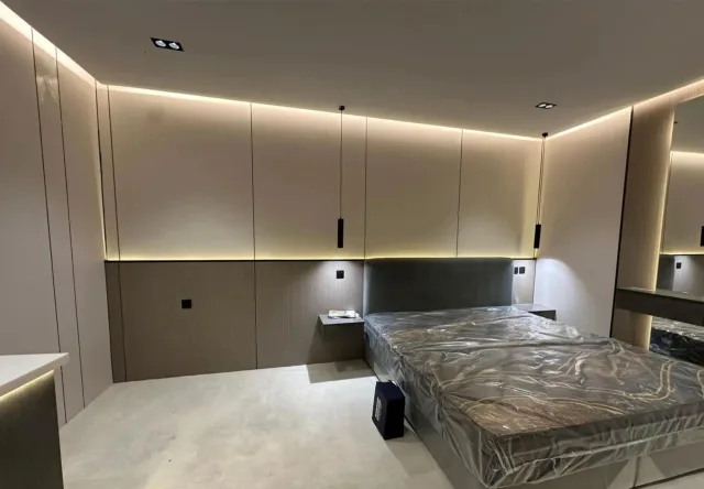 محل دار الديكور للجميع انواع الديكورات ودهانات وترميم جميع أنحاء جده

ديكورات دهانات الواح شيبورت بديل الخشب وبديل الرخام وصفايح طينيه وجميع أنواع الدهانات 
مداخل مريات و رفوف وعلاقات عبايات 
ورق حائط